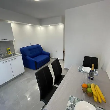 Riviera Apartment
